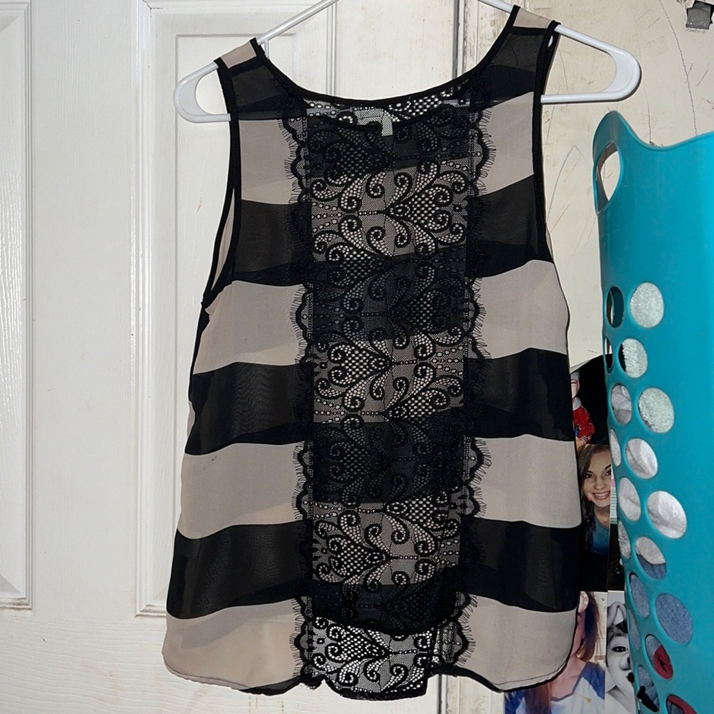 tank top size M